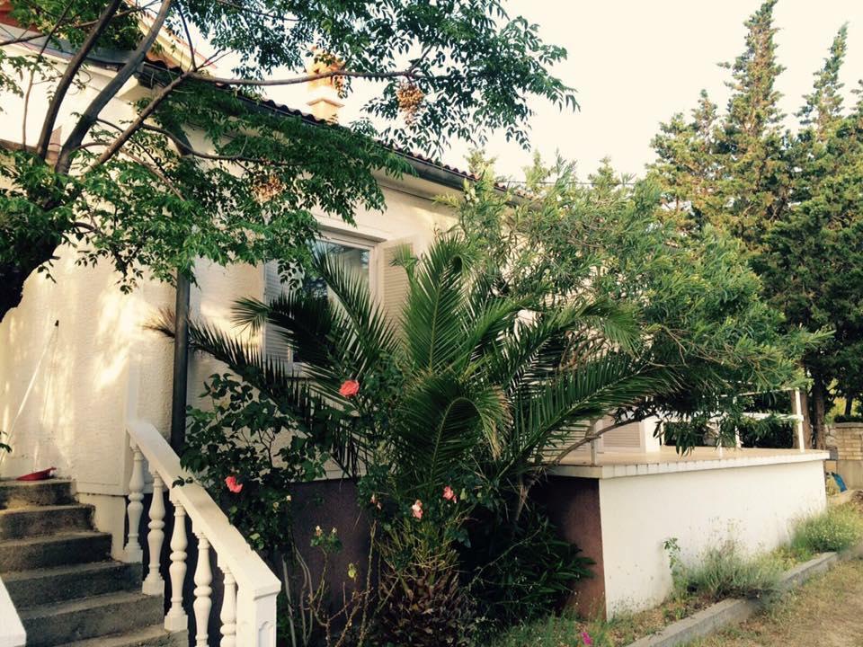 Calm House Opera Villa Banjol ภายนอก รูปภาพ